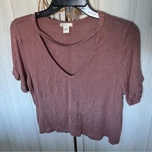 Short sleeved top, rose pink color, size small